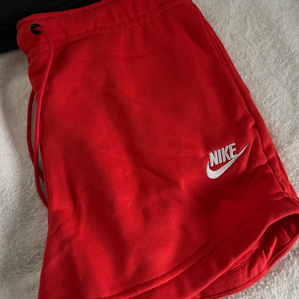 nike shorts